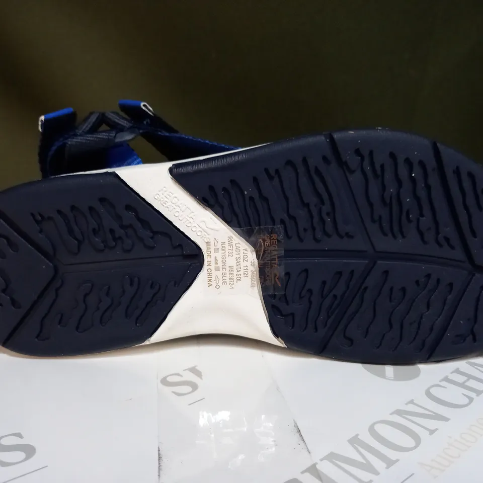 REGATTA LADY SANTA SOL SANDALS SIZE 6