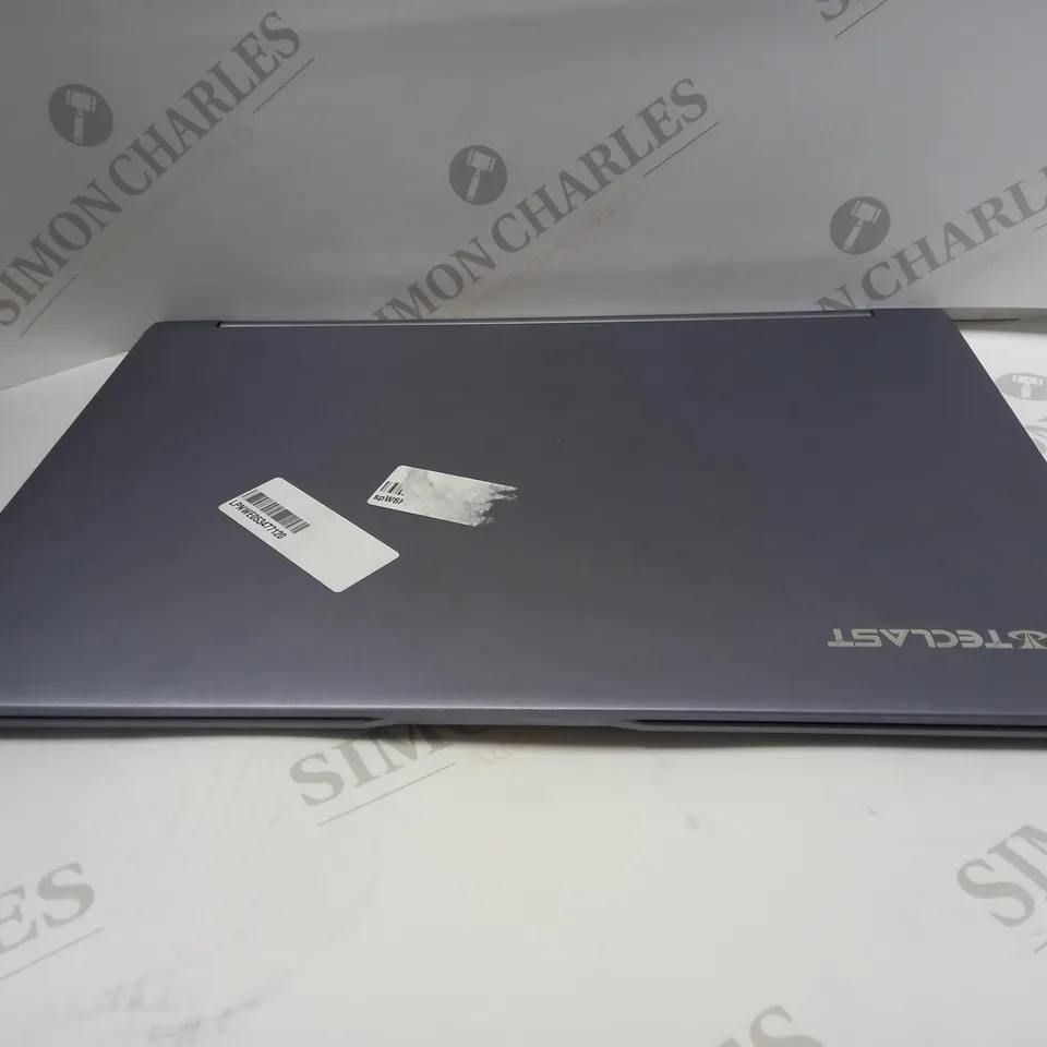 TECLAST 16" LAPTOP