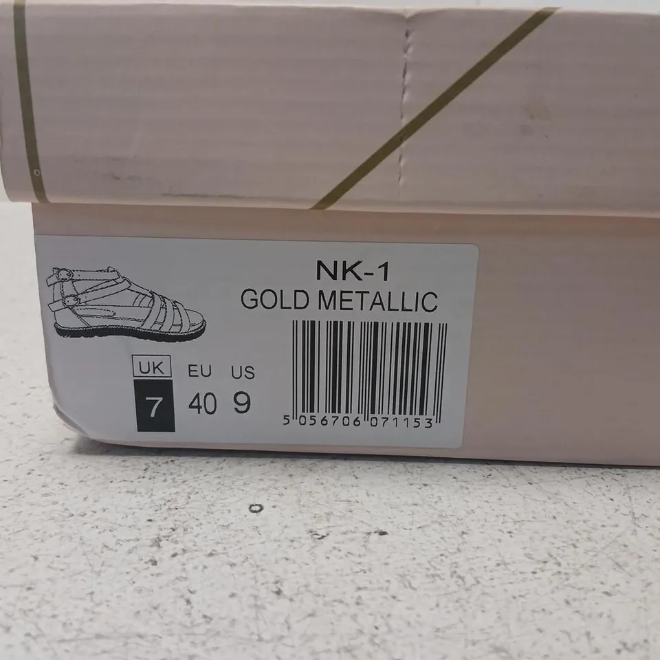 ESSEX GLAM NK-1 GOLD METALLIC SANDALS – UK 7