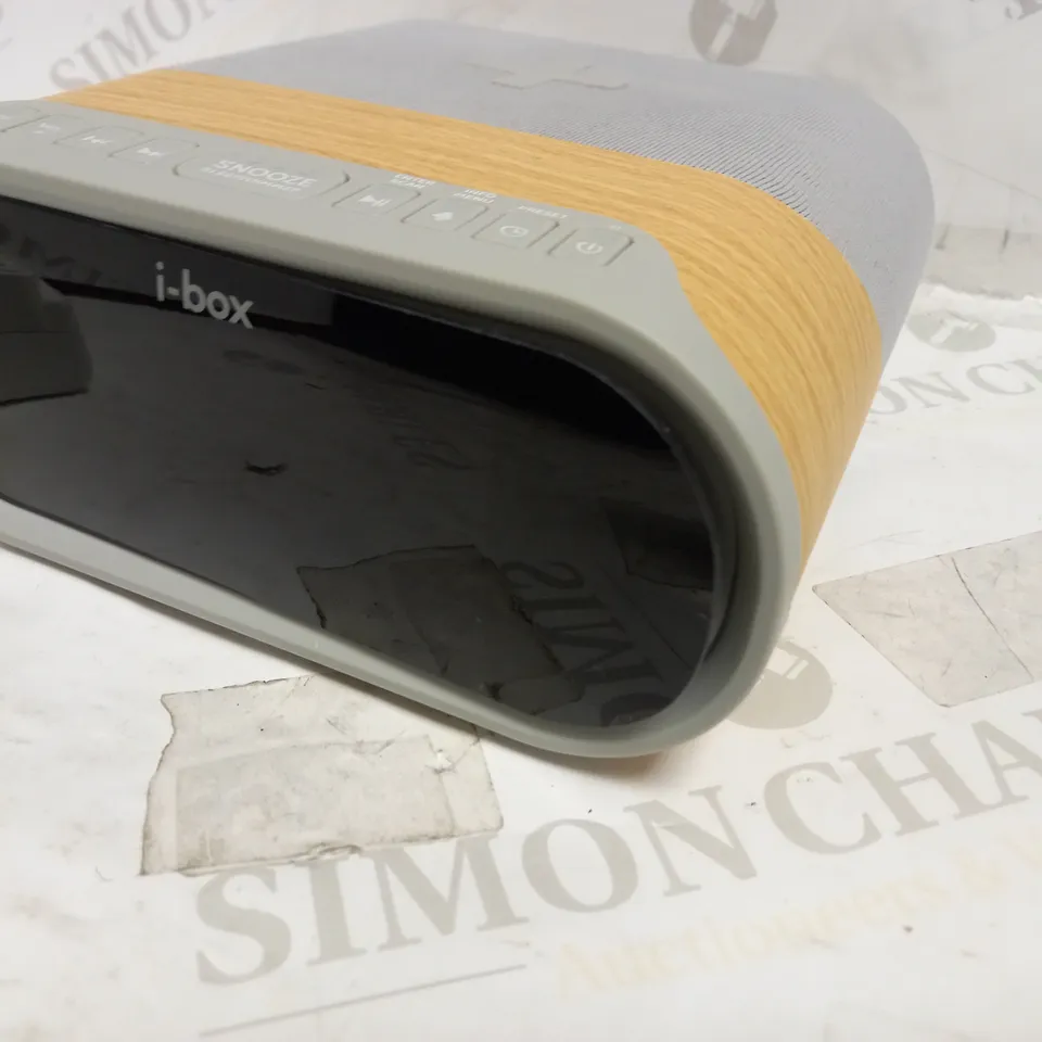 I-BOX DAYBREAK DAB/FM RADIO ALARM CLOCK 