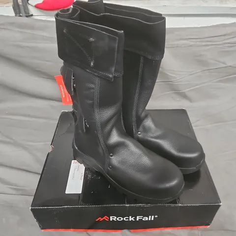 BOXED PAIR OF ROCKFALL RF7000 VULCAN HIGH LEG FOUNDRY SAFETY BOOTS IN BLACK - UK 9