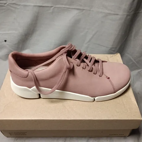 CLARKS WOMEN'S TRAINERS – MAUVE PINK SIZE 6.5 BOXED