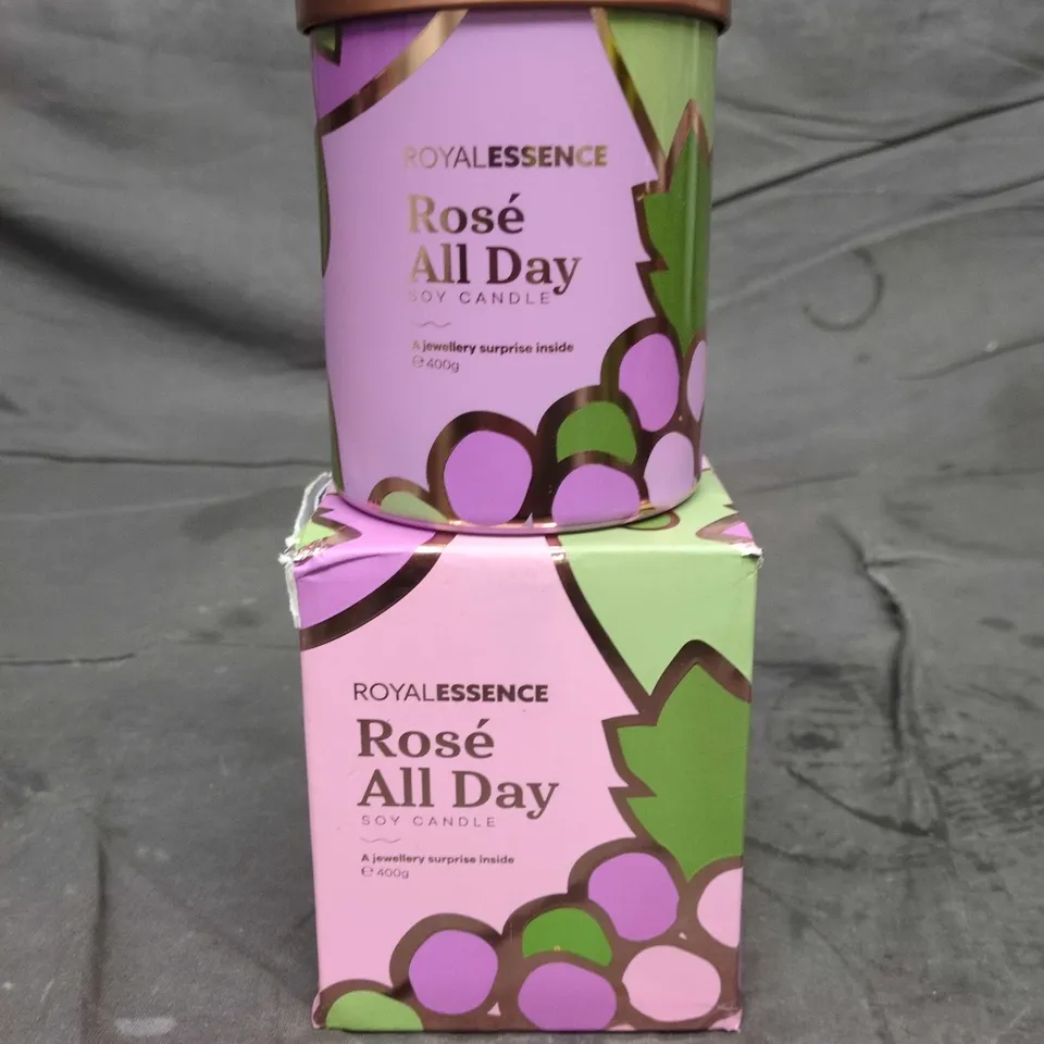 ROYAL ESSENCE ROSÉ ALL DAY SOY CANDLE – JEWELLERY SURPRISE INSIDE 