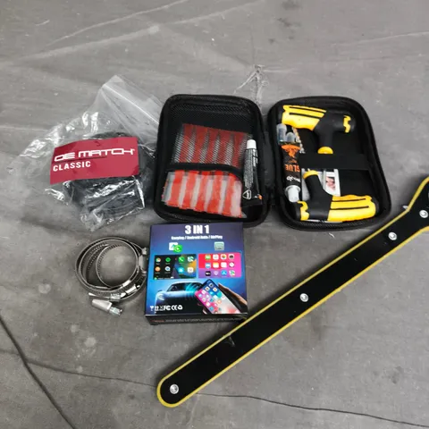 APPROXIMATELY 15 ASSORTED VEHICLE PARTS AND ACCESSORIES TO INCLUDE SOCKETS, DEHUMIDIFIER, CLAMPS ETC - COLLECTION ONLY