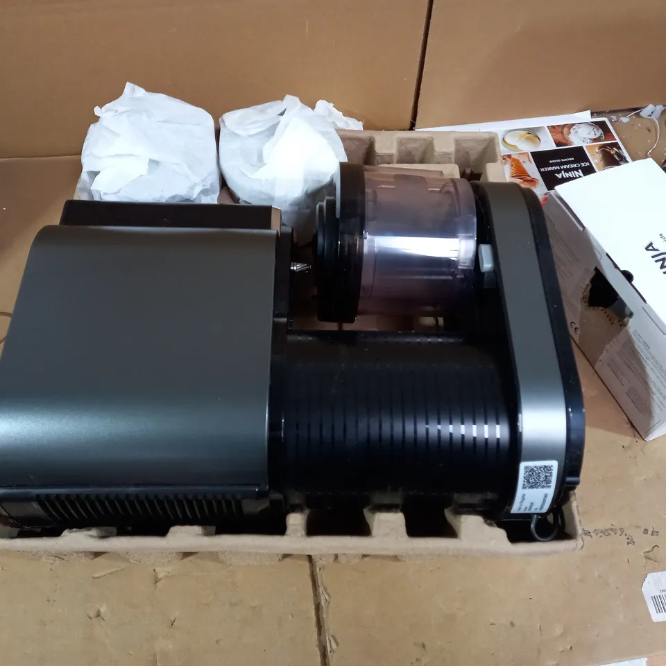 NINJA CREAMI ICE CREAM & DESSERT MAKER