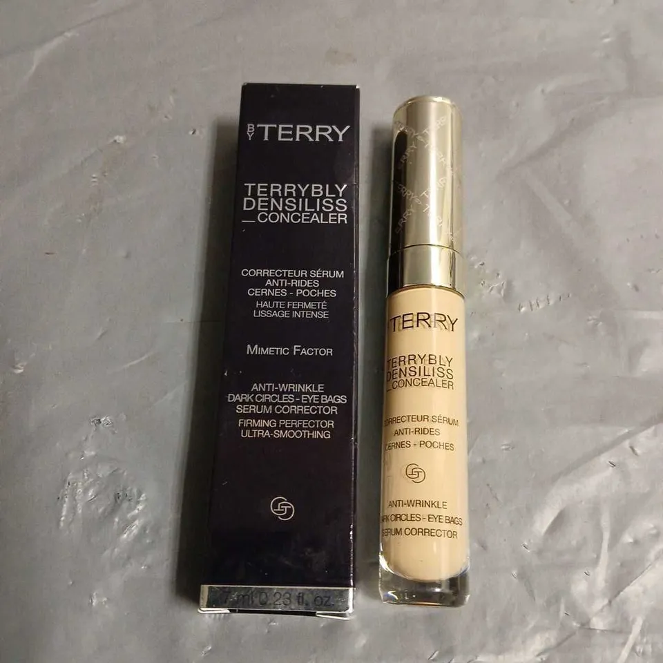 BOXED BY TERRY TERRYBLY DENSILISS CONCEALER IN 4 MEDIUM/PEACH 7ML