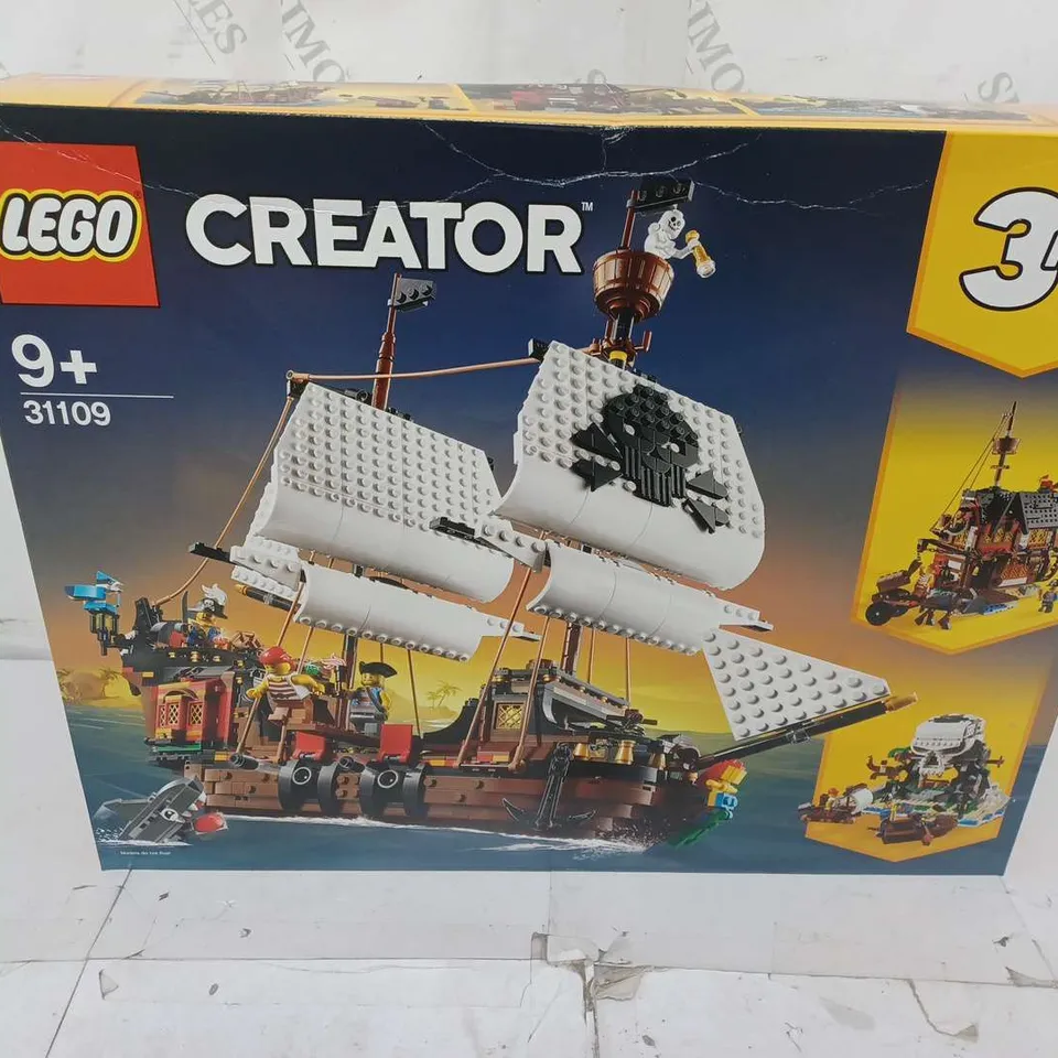 LEGO CREATOR SET - PIRATE SHIP RRP £109.99