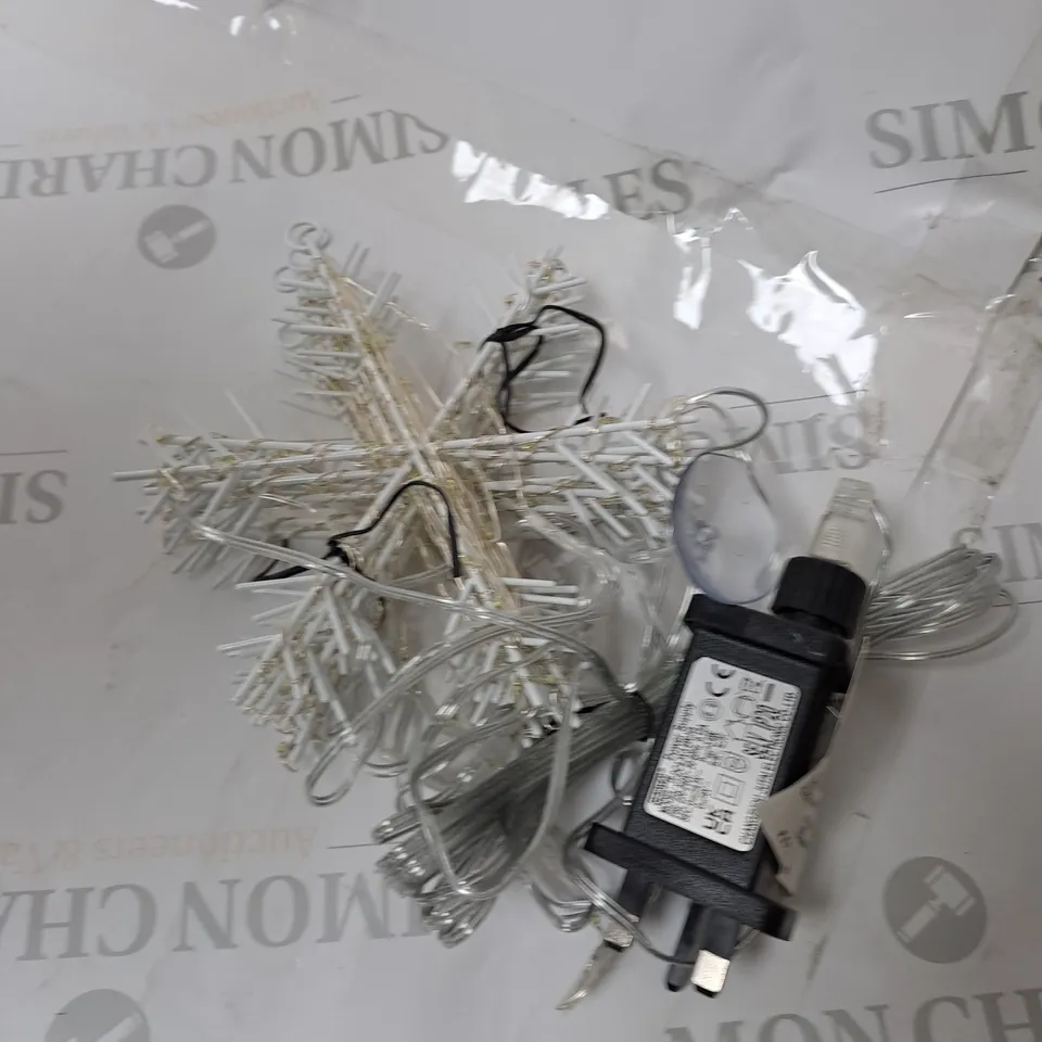 BOXED SNOWFLAKE OUTDOOR LIGHTS 120X120CM