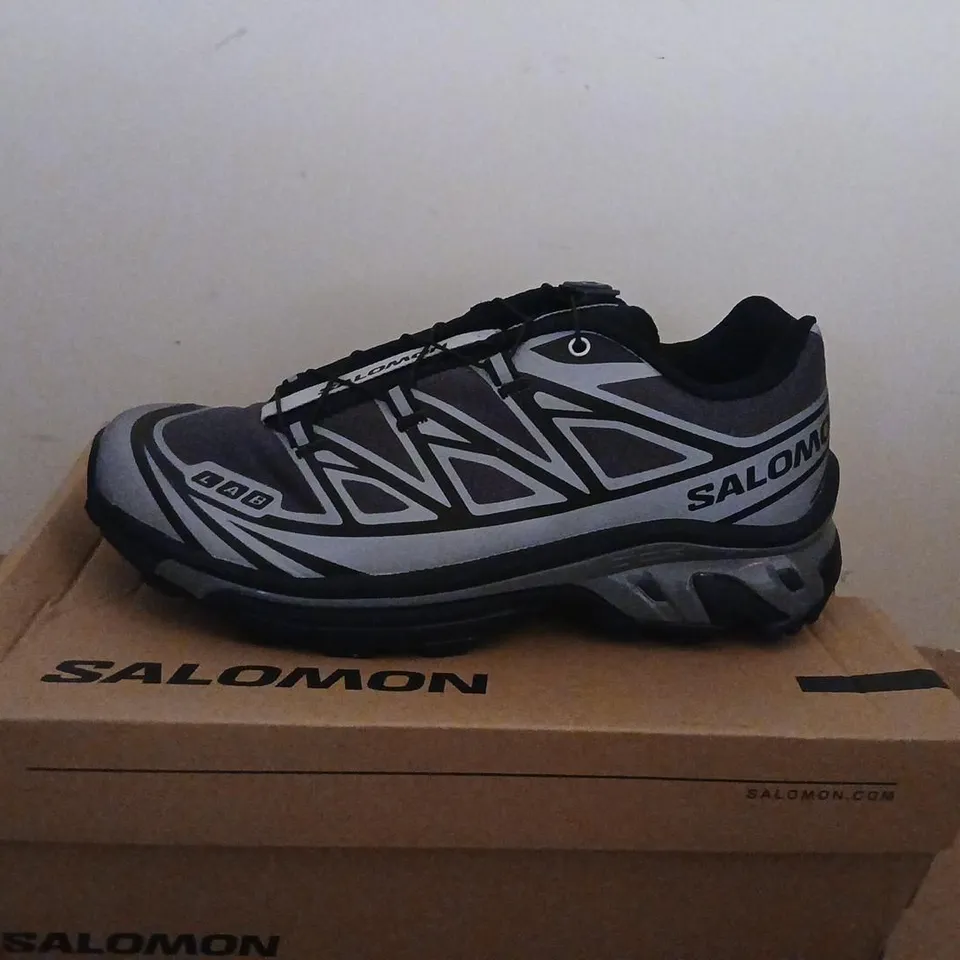 SALOMON XT-6 NOCTURNE VISION TRAIL RUNNING SHOES – UK 6 (EU 39.5), GREY/BLACK
