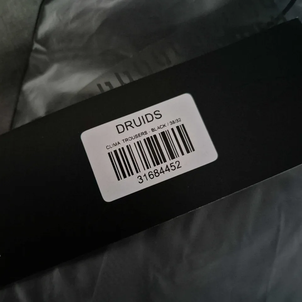 BAGGED DRUIDS CLIMA TROUSERS - BLACK, UK 38 (38/32)