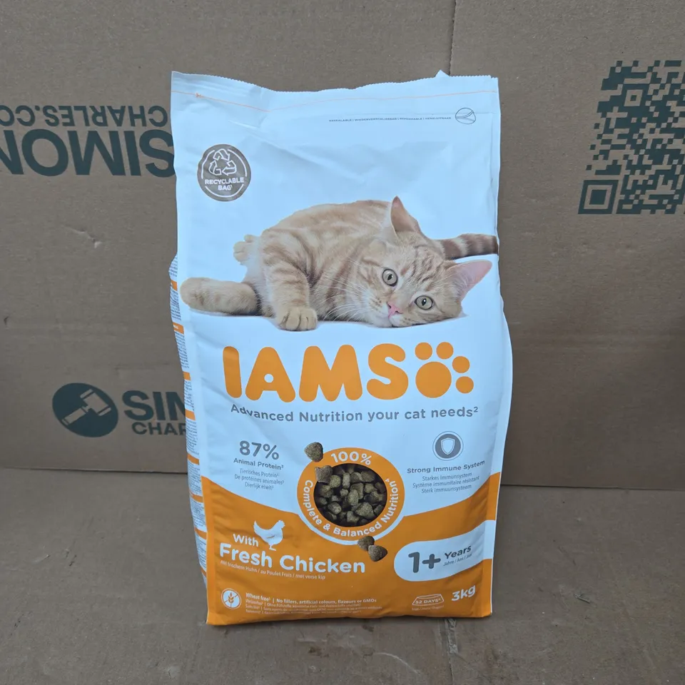 IAMS ADULT CHICKEN DRY CAT FOOD - 3KG