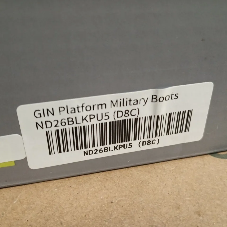 BOXED KOI GIN PLATFORM MILITARY BOOTS – BLACK LEATHER-LOOK, LACE-UP WITH SIDE ZIP - 5 / 38