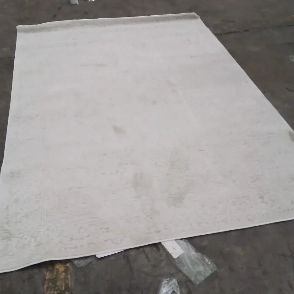 QUALITY DESIGNER AREA RUG - APPROXIMATELY 210X150CM