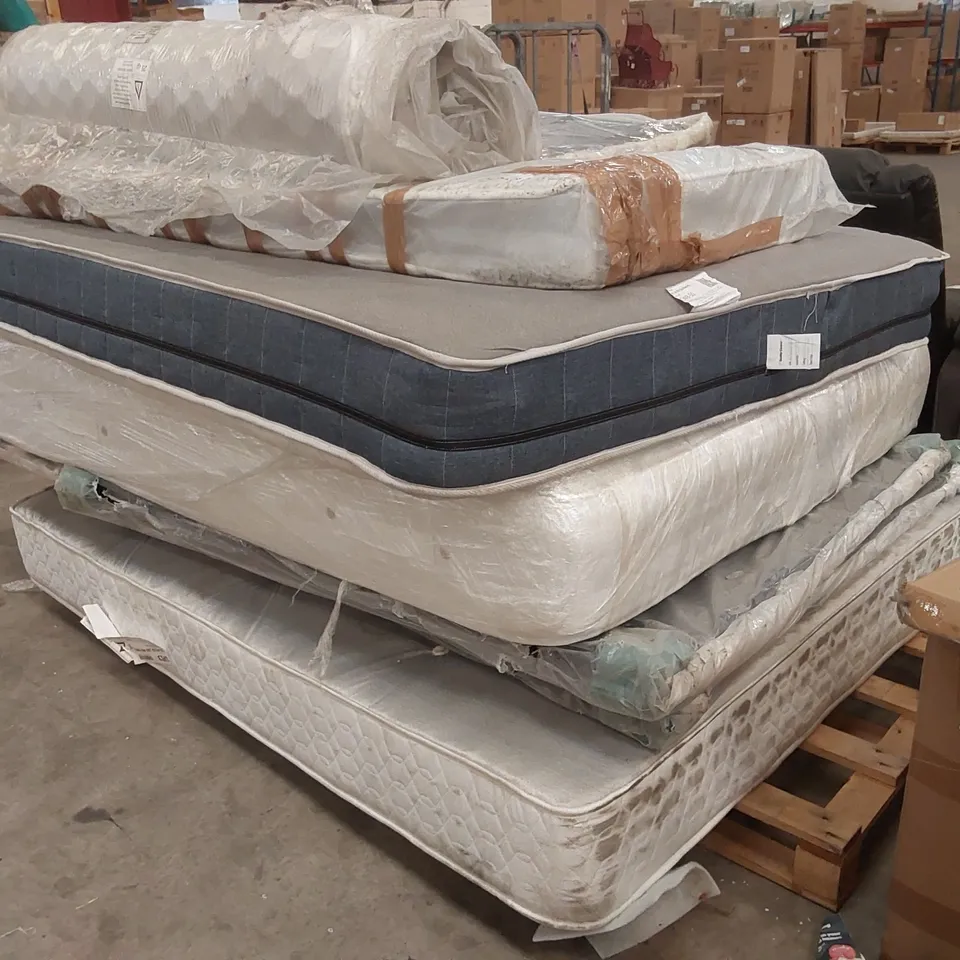 PALLET CONTAINING APPROXIMATELY 5x MATTRESSES, 5x HEADBOARDS