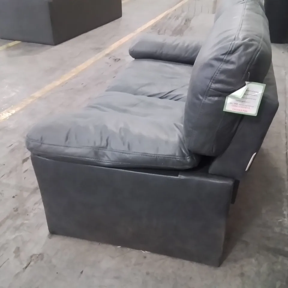 QUALITY DESIGNER 2 SEATER GREY FABRIC UPHOLSTERED SOFA 