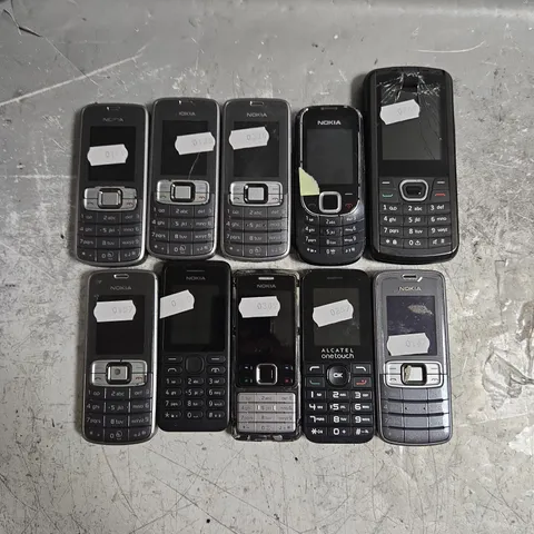 10 X ASSORTED RETRO STYLE MOBILE PHONES IN VARIOUS BRANDS