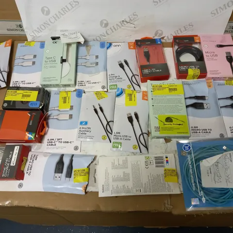 LOT OF APPROX. 20 ASSORTED USB CHARGING CABLES