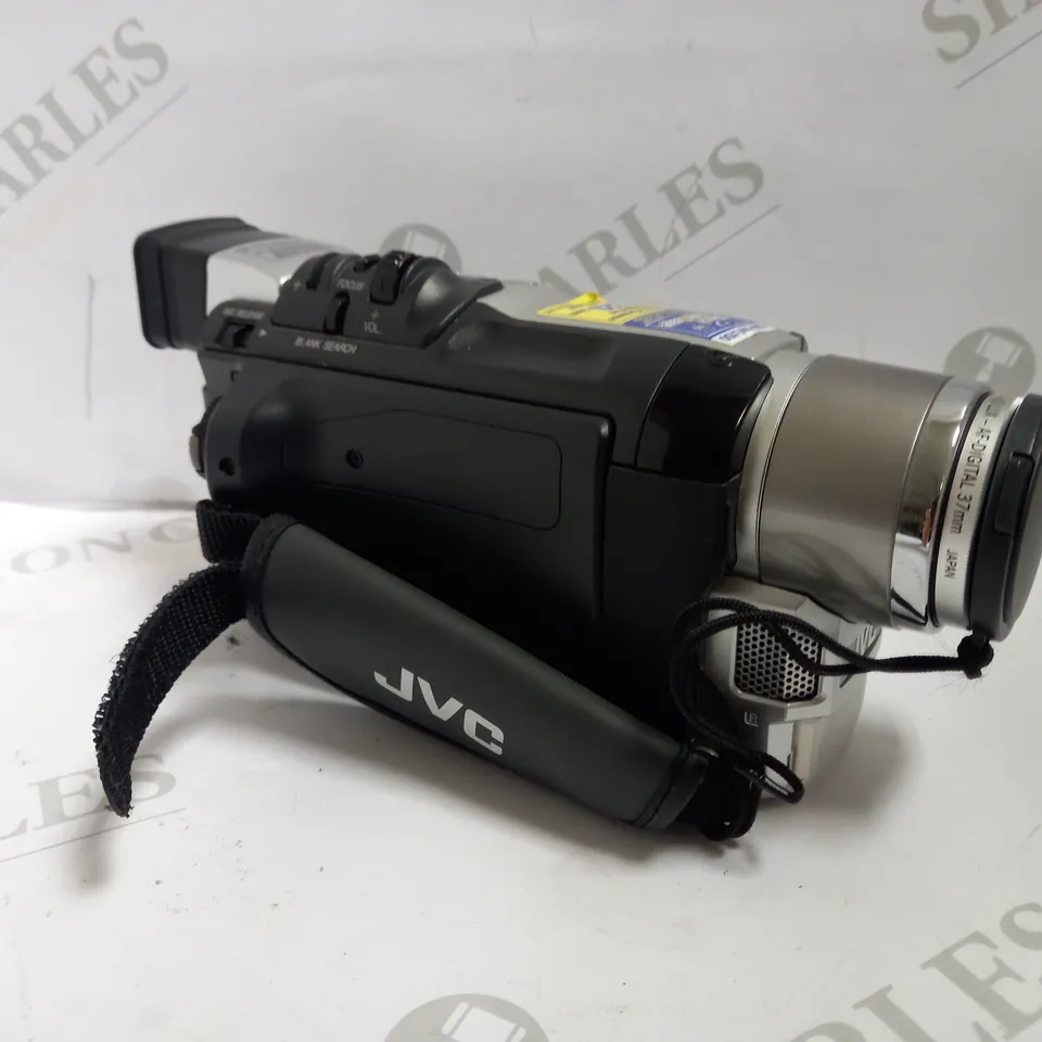 JVC GR-DVL150E DIGITAL VIDEO CAMERA WITH BAG