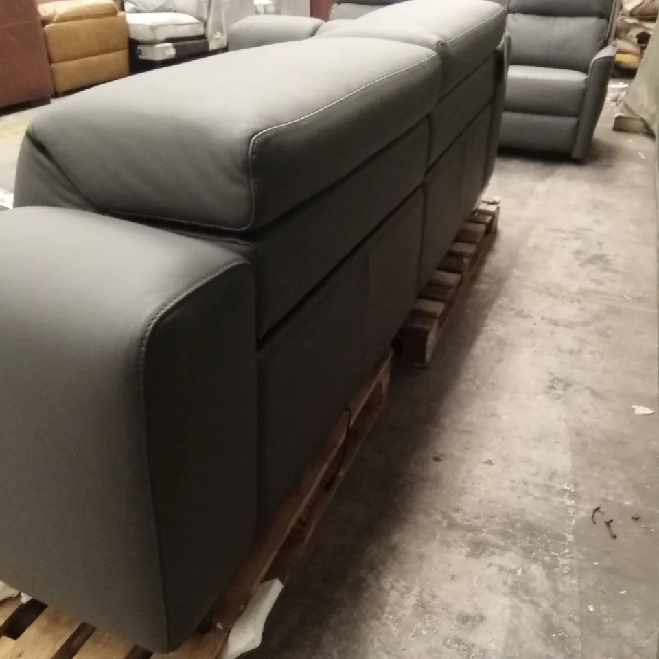 QUALITY DESIGNER ITALIAN MADE LARGE GIORGIO 3 SEATER ELECTRIC RECLINER LEATHER SOFA