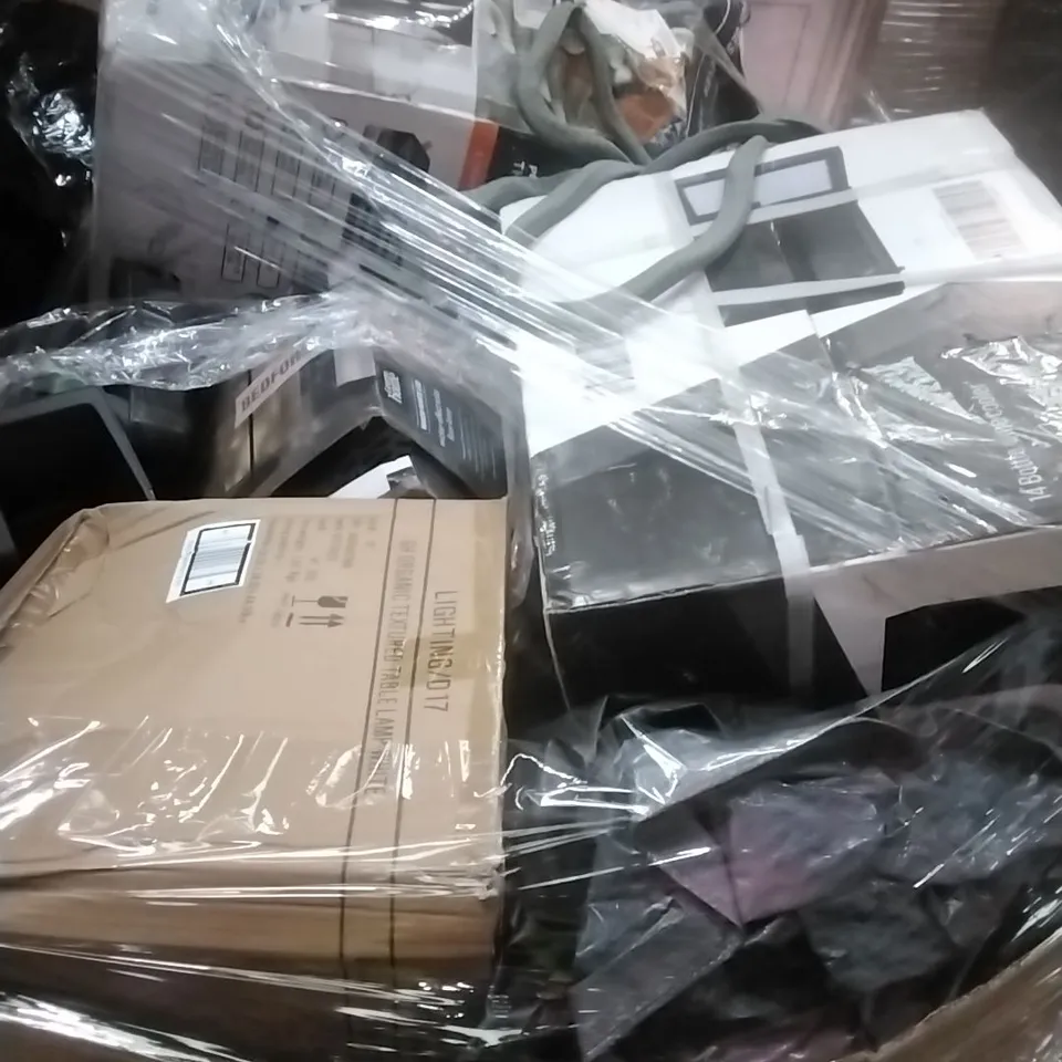 PALLET TO CONTAIN PALLET OF ASSORTED GOODS WHICH INCLUDE;WINE COOLER, CARPET CLEANER, TABLE LAMP, SIMILAR PRODUCTS ETC