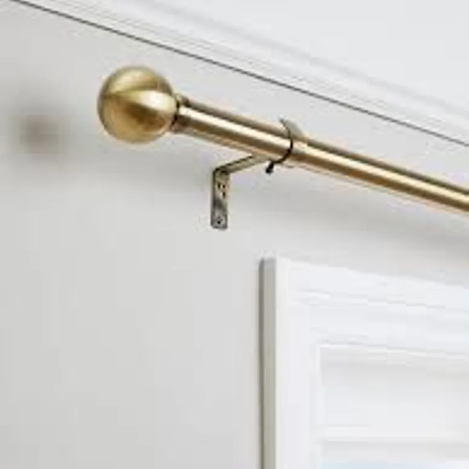 BOXED EXTENDABLE CURTAIN POLE - ANTIQUE BRASS