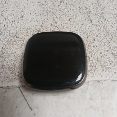 FITBIT SENSE FITNESS TRACKER – BLACK (LIKELY VERSA/CHARGE FAMILY) – 