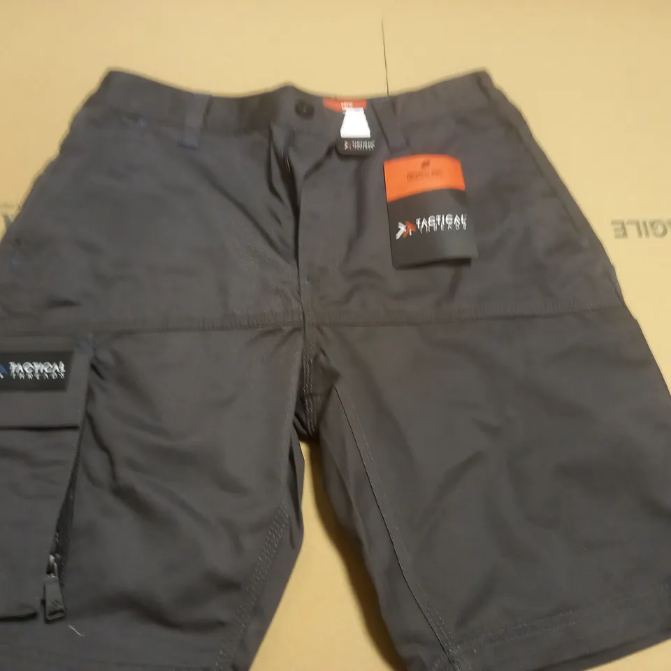 REGATTA MENS HEROIC CARGO SHORTS - UK 30"