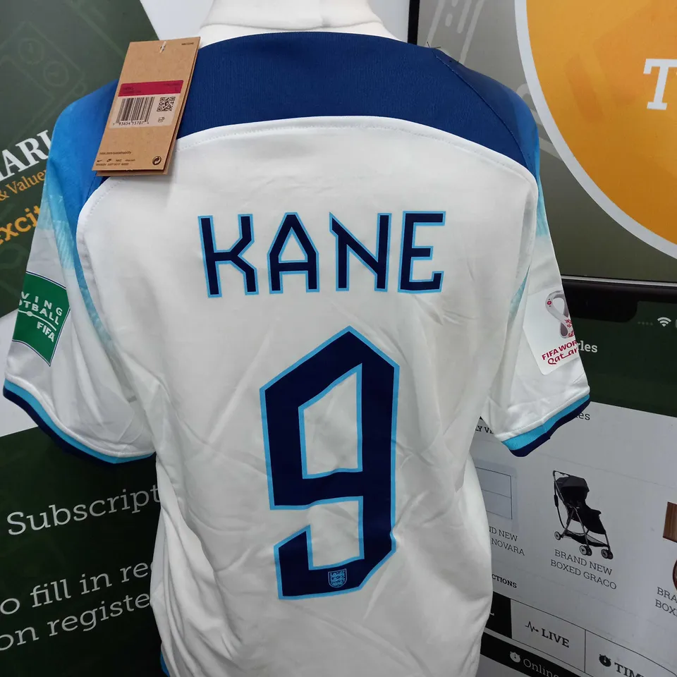 ENGALND FC HOME SHIRT WITH KANE 9 SIZE L