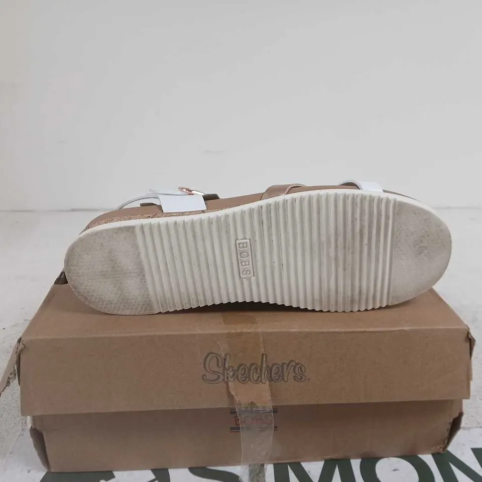SKECHERS BOBS SANDAL WHITE SIZE 6 BOXED
