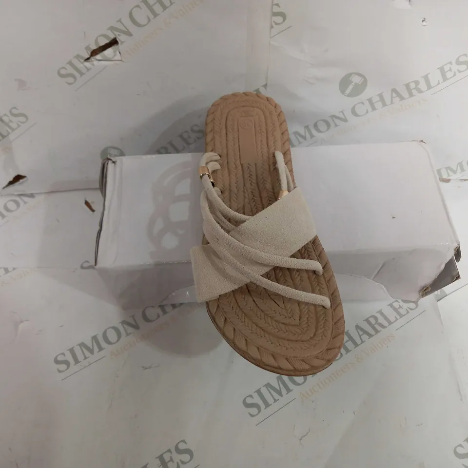 BOXED PAIR OF DESIGNER FABRIC SANDALS IN MAUVE/TAN - EU SIZE 36 