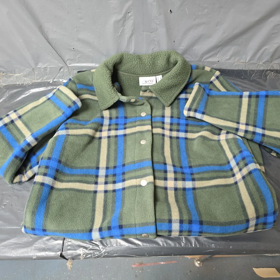 5X D&CO SHERPA CHEQURED JACKETS IN VARIOUS SIZES