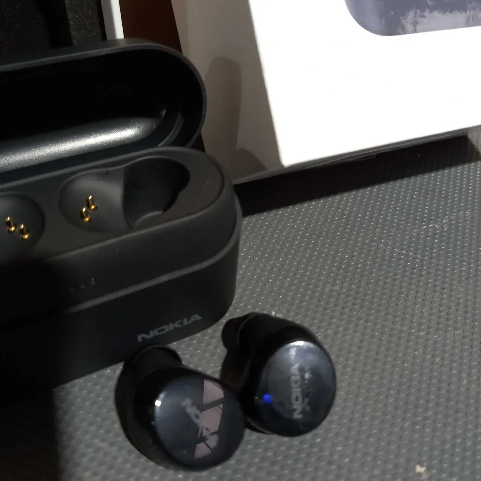 NOKIA WIRELESS BLUETOOTH POWER EARBUDS  BLACK