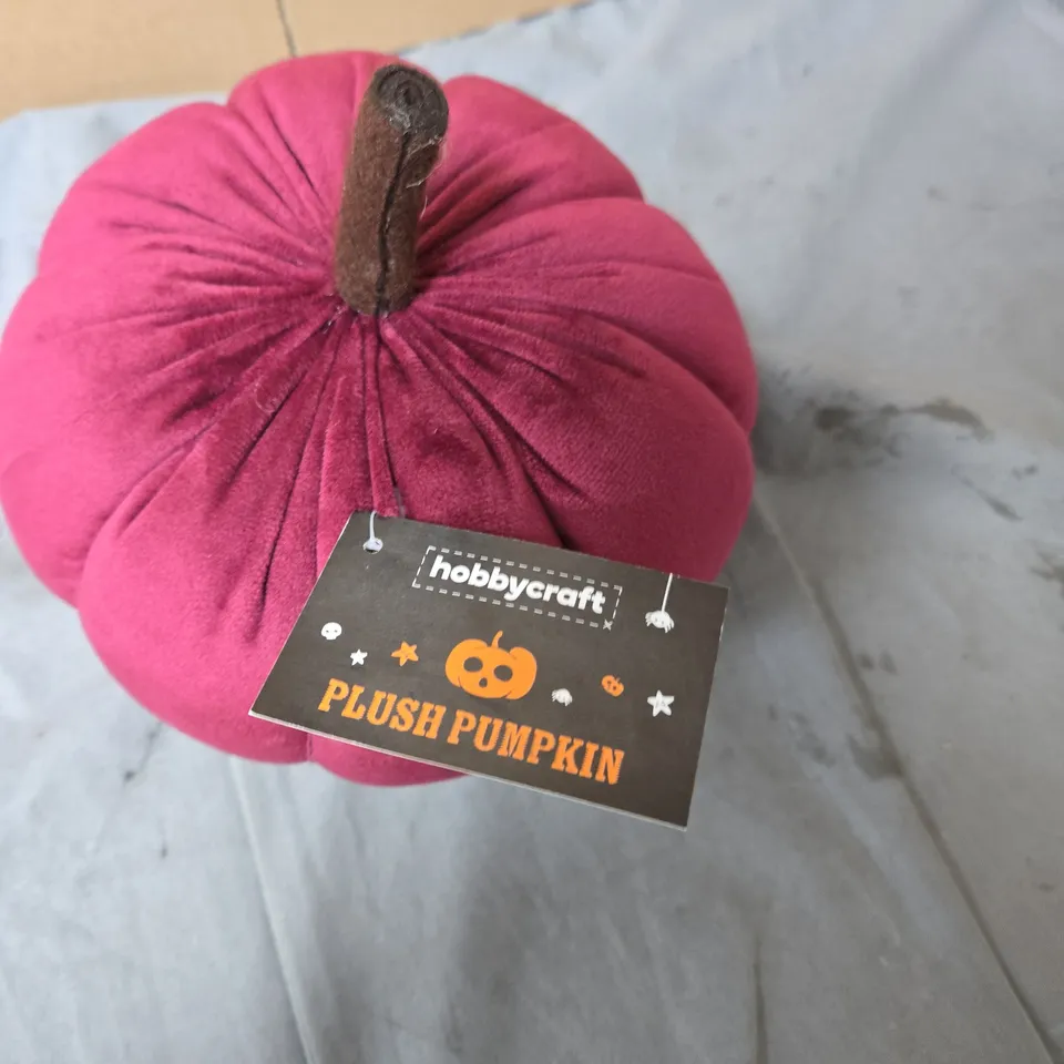 BOX OF APPROXIMATELY 100 HOBBYCRAFT PLUSH PUMPKIN – PURPLE