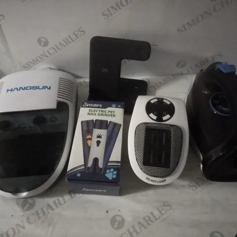 GROUP OF APPROX 5 ASSORTED TECH ITEMS TO INCLUDE IRON, WIRELESS CHARGER, PET NAIL GRINDER ETC