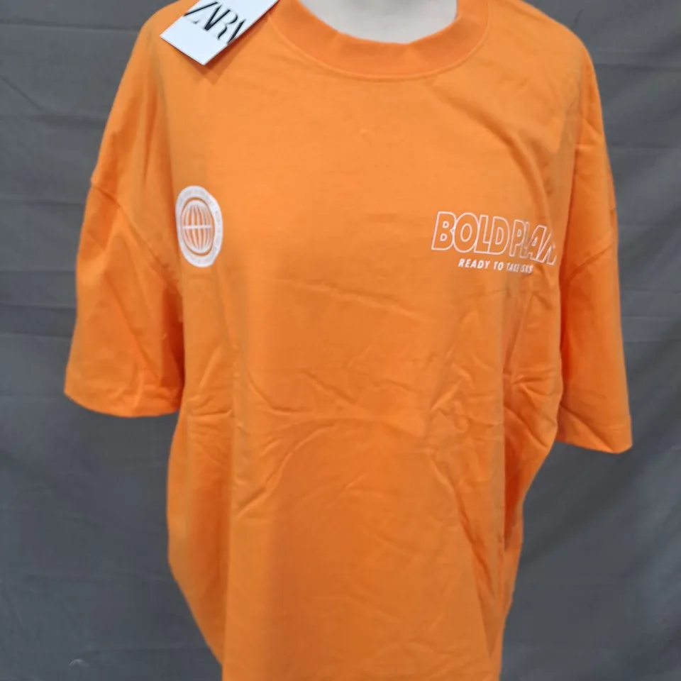 ZARA T-SHIRT IN ORANGE SIZE SMALL