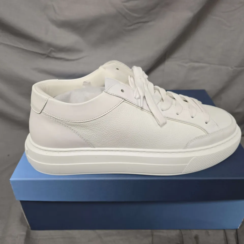 BOXED PAIR OF CLEENS LUXOR TRAINERS IN ICE WHITE - UK 11.5