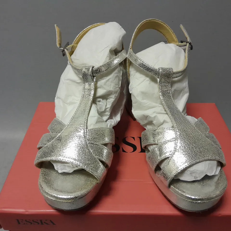 BOXED PAIR OF ESSKA CHARLIE HEELS IN VEGAN SILVER - SIZE 37 