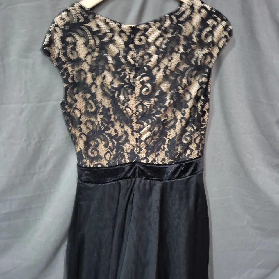 RED & ROYAL LONDON WOMEN'S EVENING DRESS - BLACK LACE OVERLAY, SIZE XXL