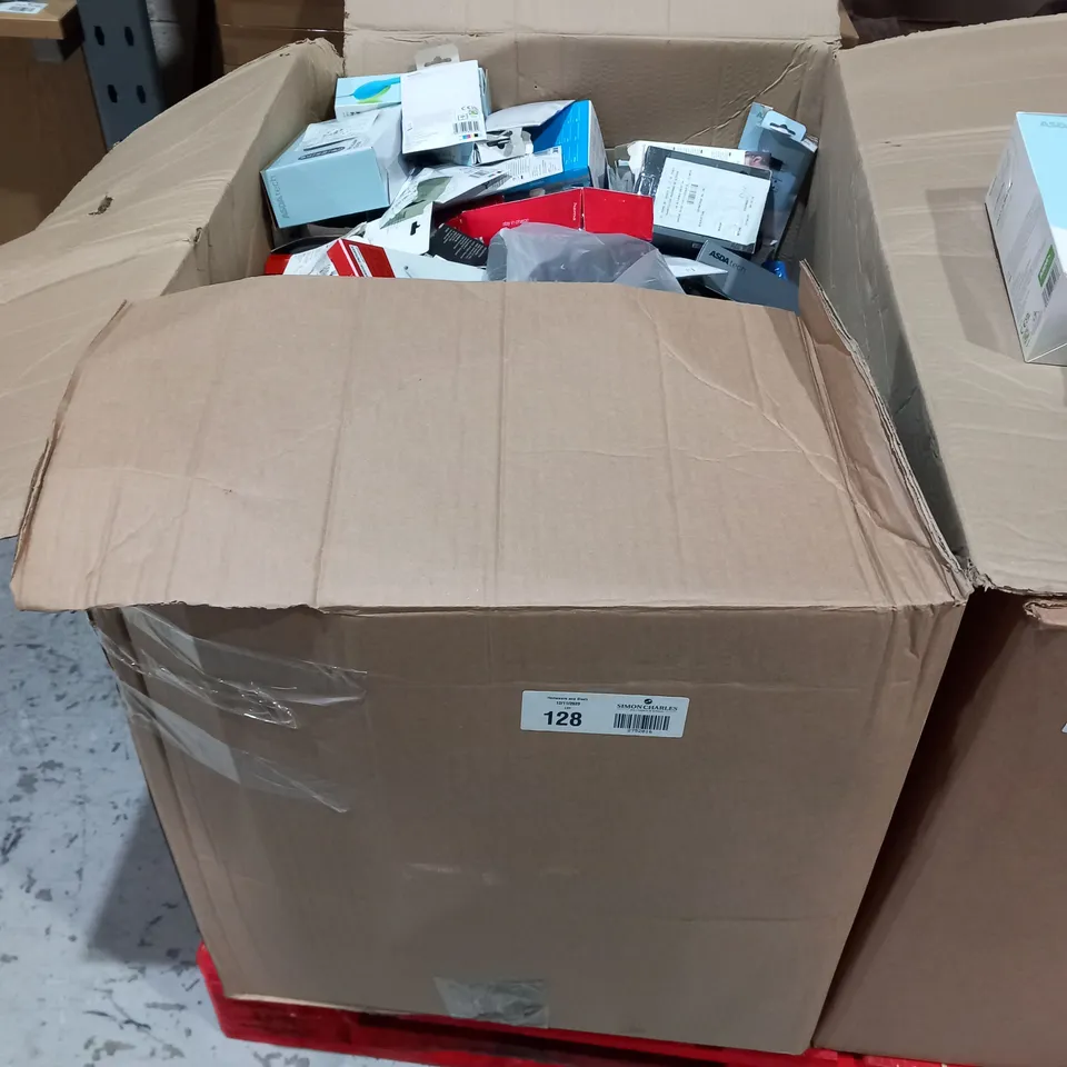 LARGE QUANTITY OF ASSORTED ELECTRICAL PRODUCTS TO INCLUDE;