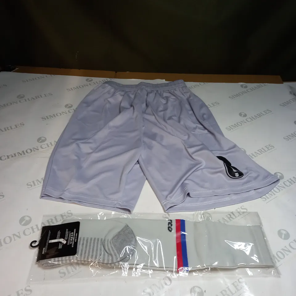 FC BARCALONA SHORTS WITH SOCKS SIZE XL 