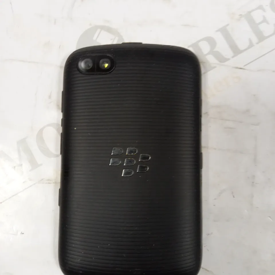 BLACKBERRY 9720 MOBILE PHONE 