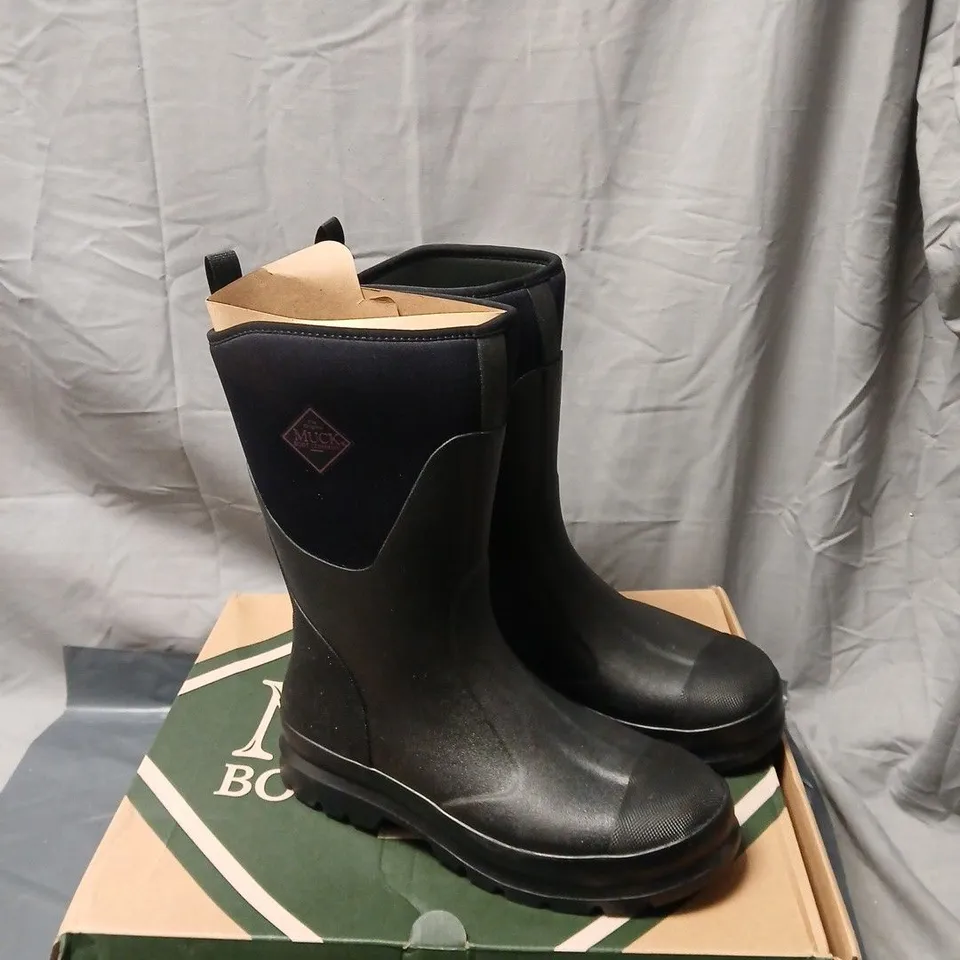 MUCK BOOT COMPANY WATERPROOF KNEE-HIGH BOOTS – BLACK SIZE UK 8M