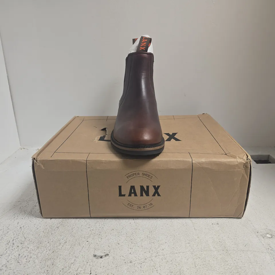 BOXED PAIR OF LANX GARSTANG ANKLE BOOTS IN CARAMEL SIZE UK 10
