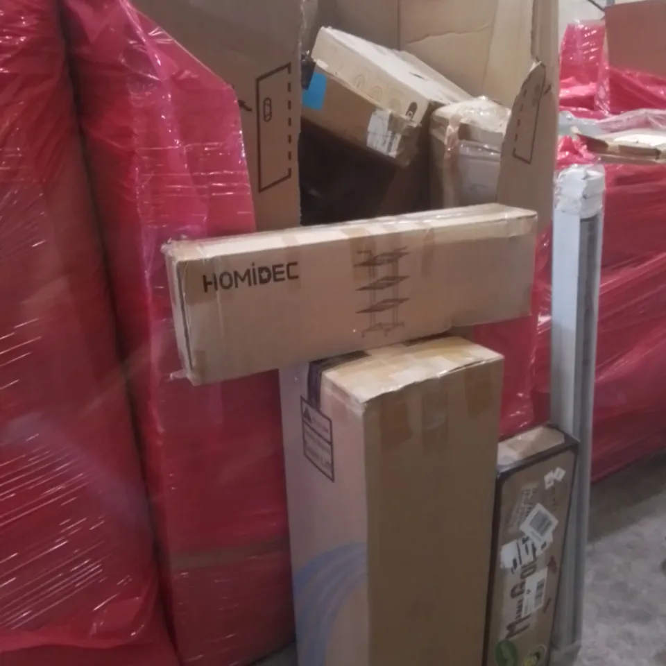 PALLET OF ASSORTED HOUSEHOLD GOODS AND FURNITURE TO INCLUDE; HOMIDEC STORAGE RACK, MINI GOLF SET, ITALIAN STYLE BLINDS ETC