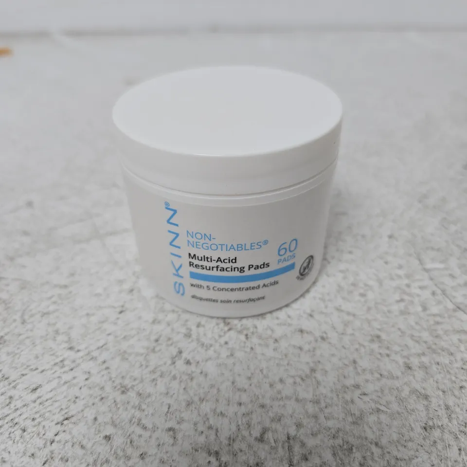 SKINN NON-NEGOTIABLES MULTI-ACID RESURFACING PADS 