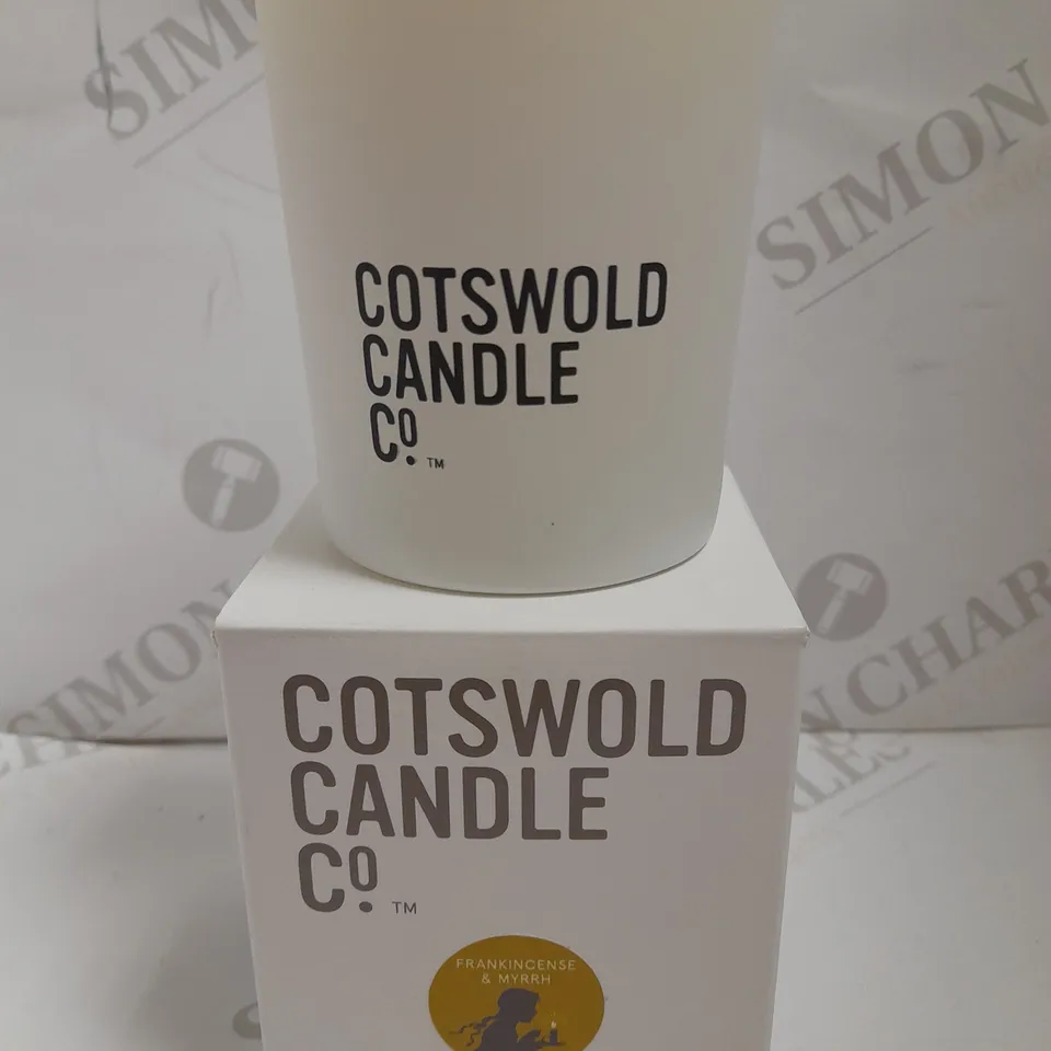 COTSWOLD CANDLE CO. FRANKINCENSE & MYRRH SCENTED CANDLE