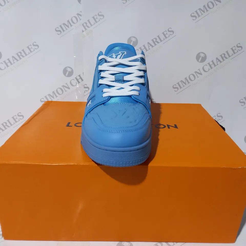 BOXED PAIR OF LOUIS VUITTON TRAINER SNEAKERS IN BLUE/WHITE SIZE 10M