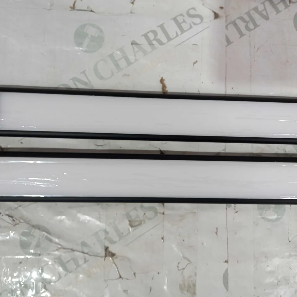 SFIXX SET OF 2 USB RECHARGEABLE MOTION SENSOR LIGHTS