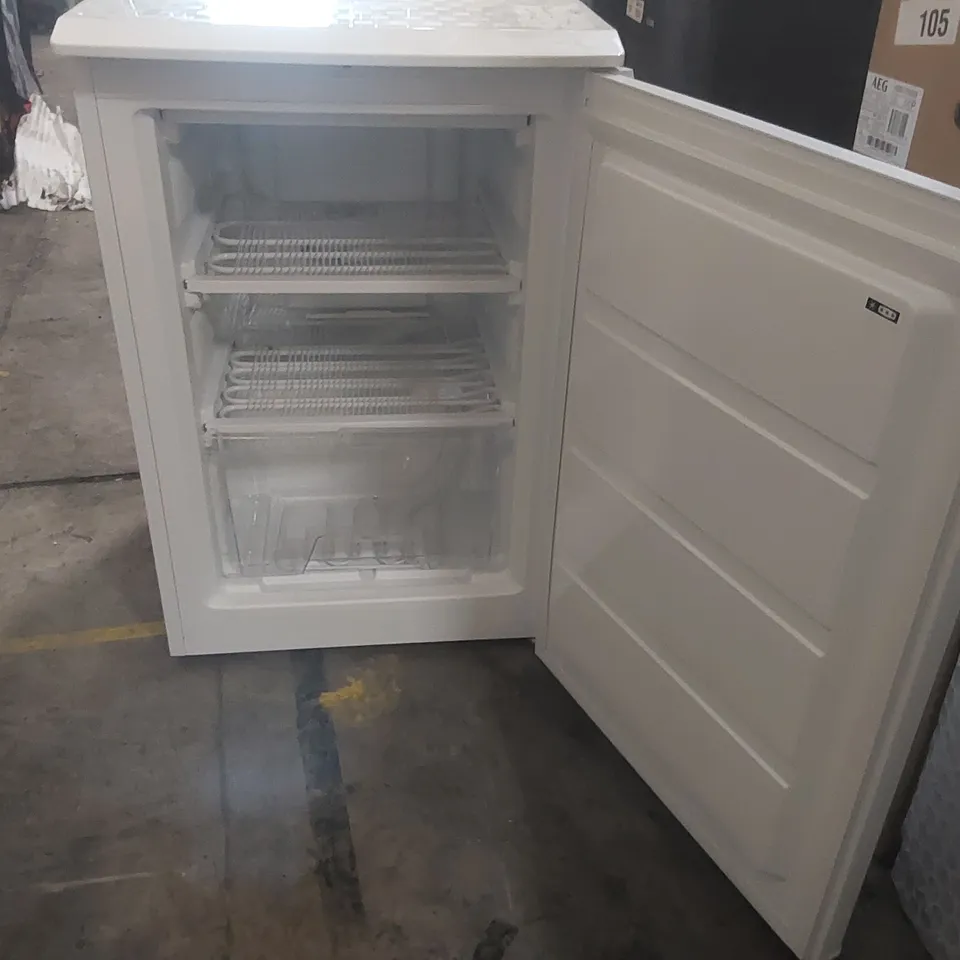 LOGIK LUF55W23 UNDERCOUNTER FREEZER - WHITE