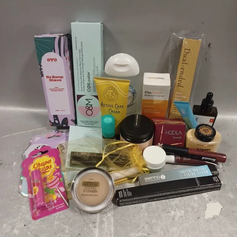 APPROXIMATELY 20 ASSORTED COSMETIC ITEMS TO INCLUDE - SWEET BEE SLEEP BUTTER - NATUAL SKINCARE ACTIVE CARE CREAM - REVOLUTION BANANA BAKING POWDER - ETC